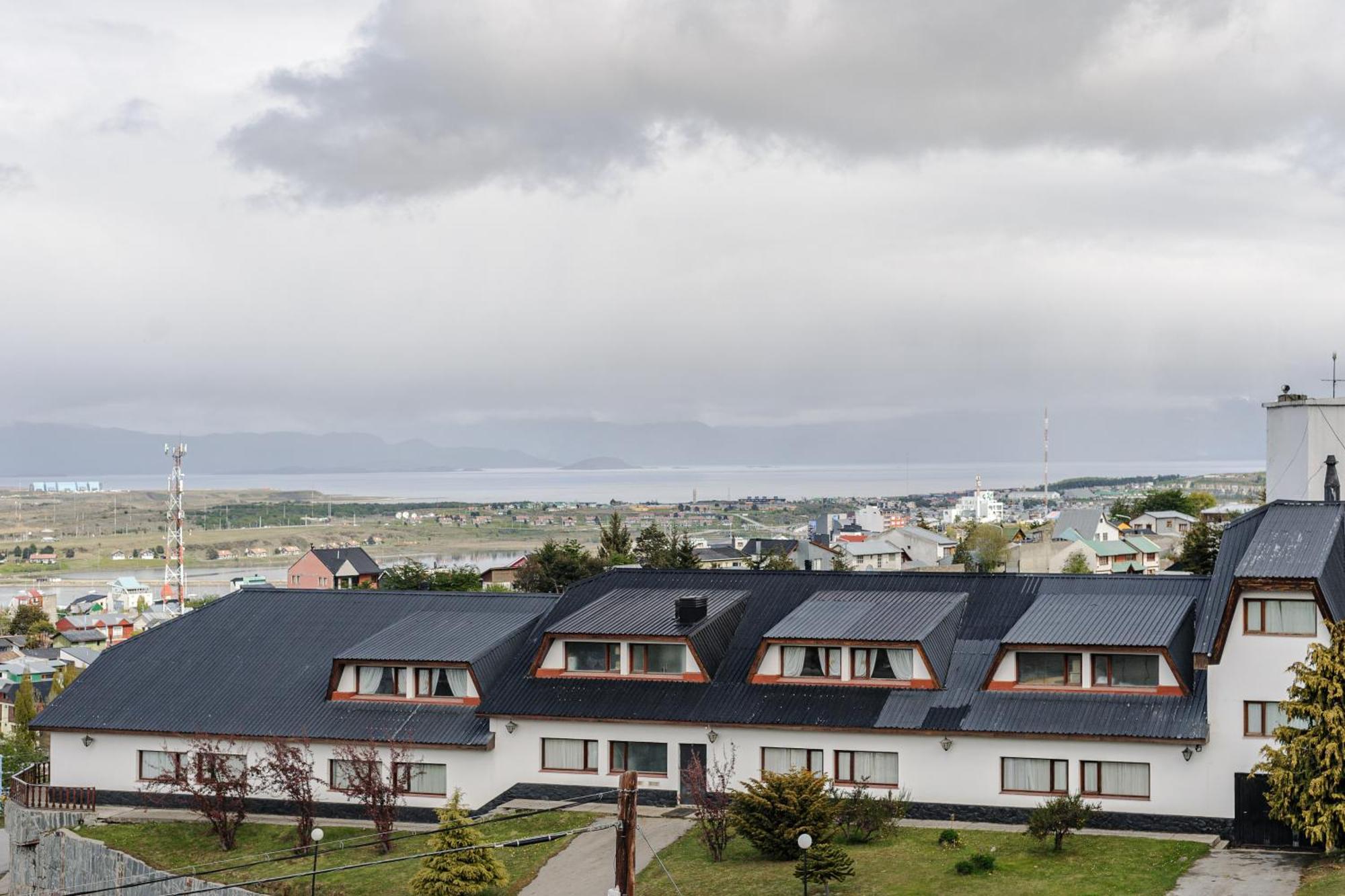 Gray Fox Apartments Las Aljabas Ushuaia Esterno foto